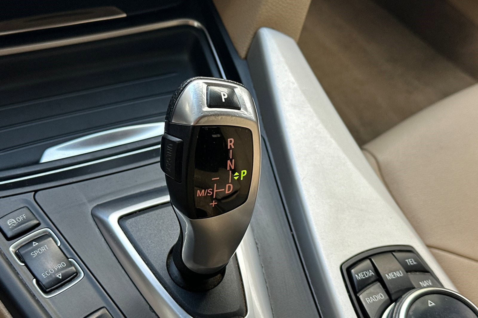 Used 2014 BMW 320i Sedan image 26