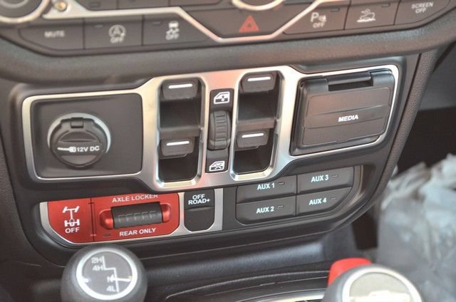 New 2026 Jeep Gladiator Sport AWD/4WD image 27
