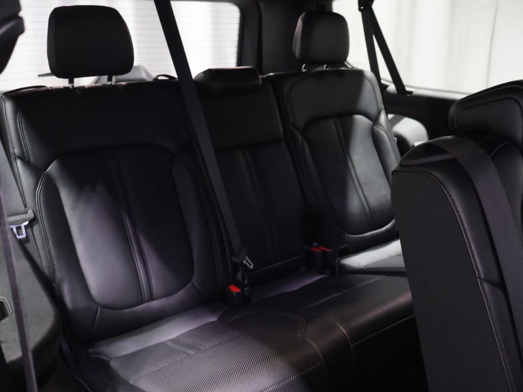 Used 2024 Jeep Wagoneer L Series III w/ Flexible Seating Group image 21