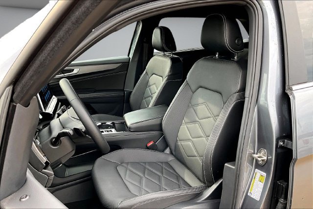 Used 2024 Volkswagen Atlas Cross Sport SE AWD/4WD image 21