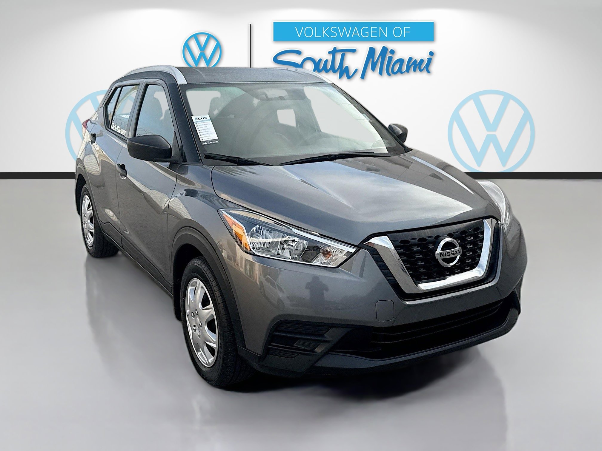 Used 2019 Nissan Kicks S image 1