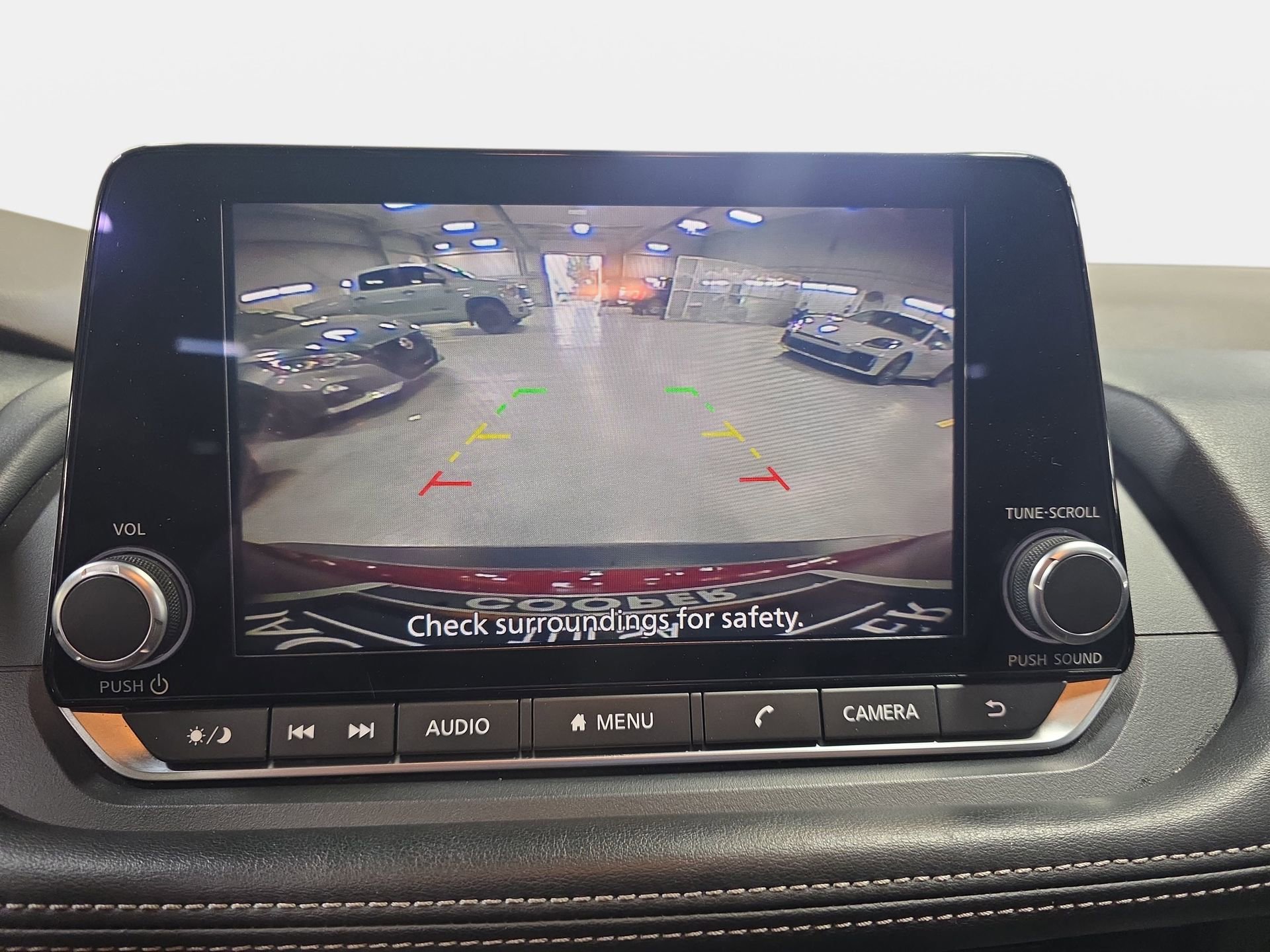 Used 2023 Nissan Rogue SV FWD image 23