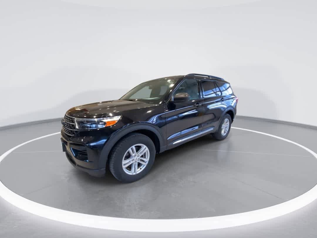 Used 2020 Ford Explorer XLT w/ Comfort Package AWD/4WD image 4
