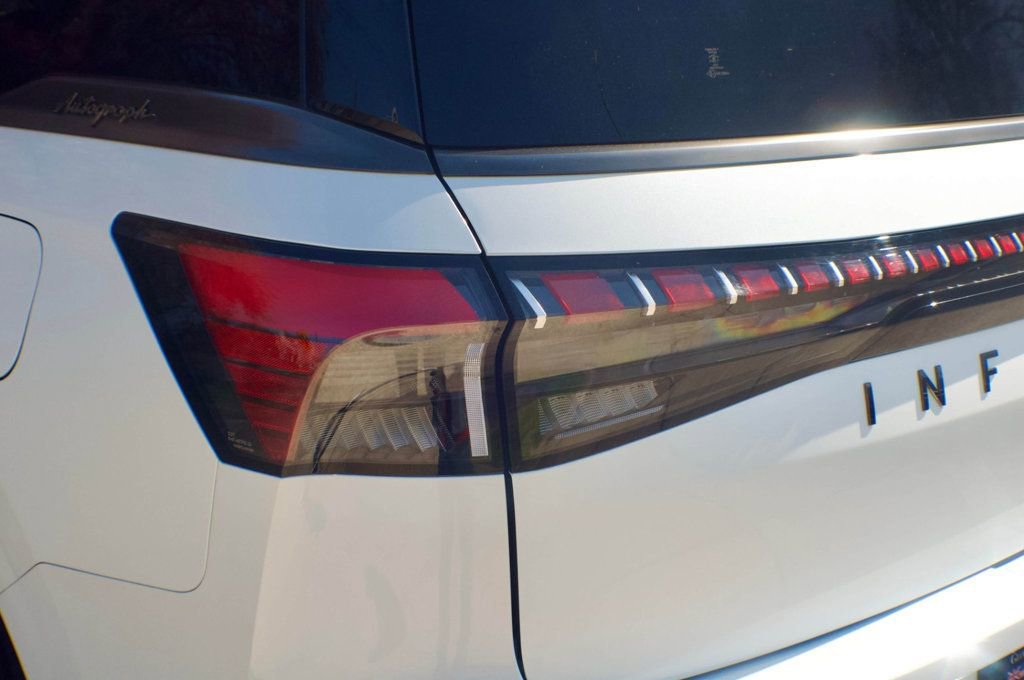 Used 2026 INFINITI QX80 Autograph w/ Premium Cargo Package image 14