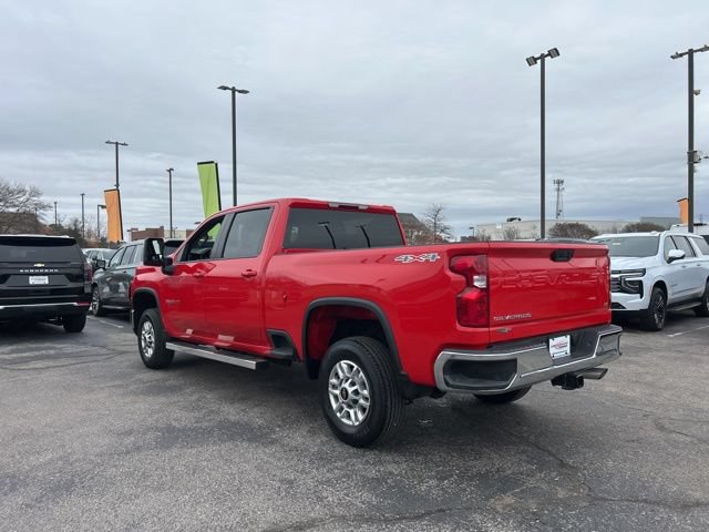 Used 2024 Chevrolet Silverado 2500 LT AWD/4WD image 5