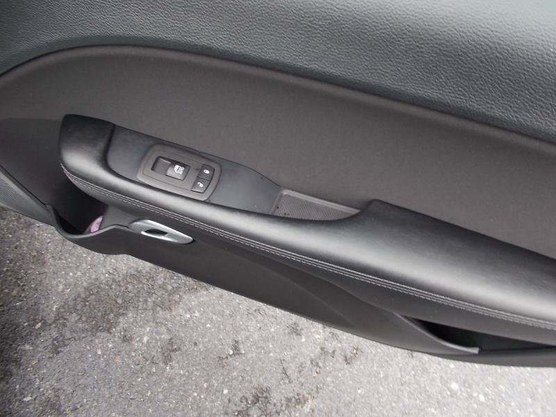 Used 2019 Dodge Challenger SXT RWD image 22