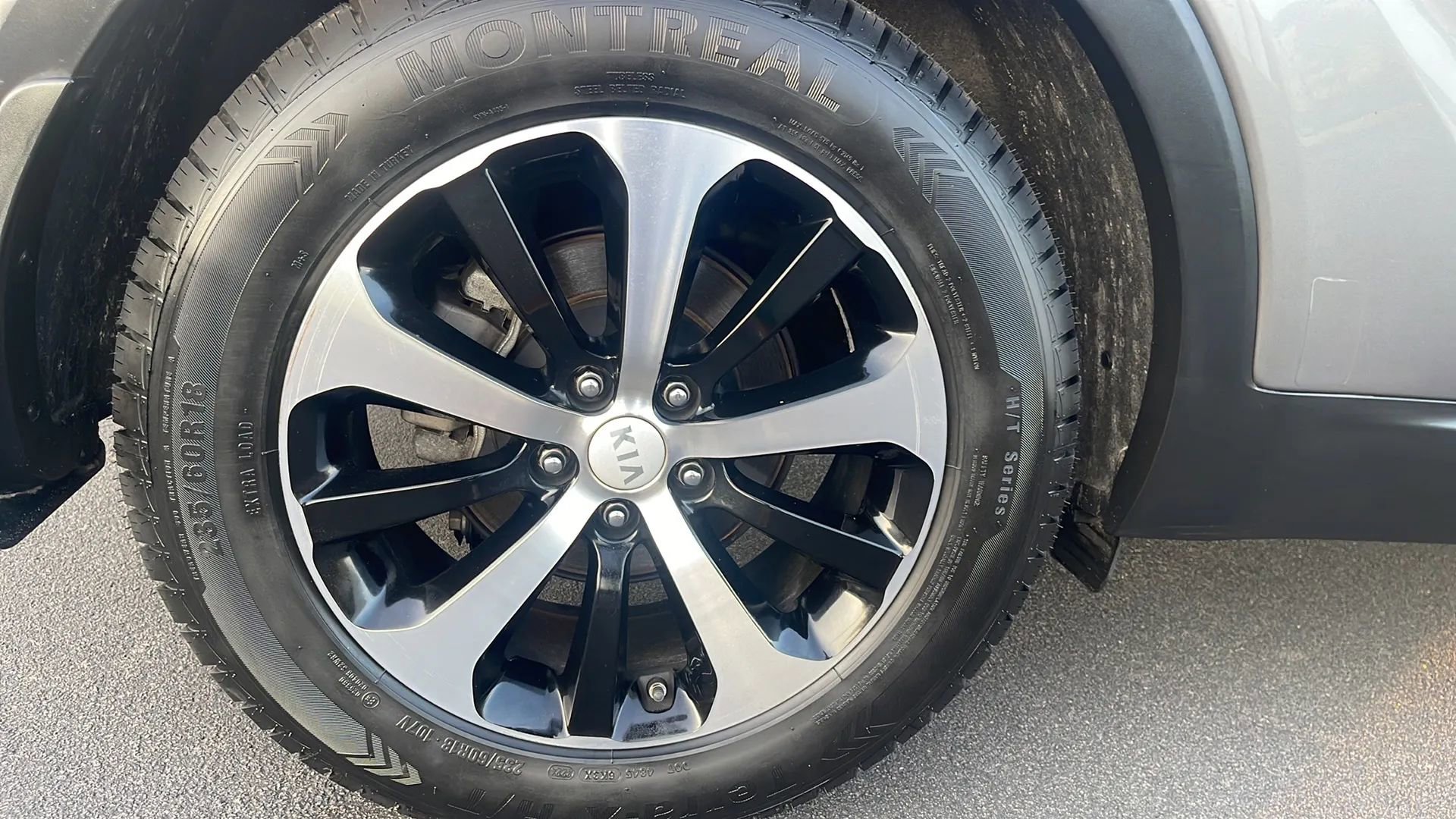 Used 2016 Kia Sorento EX image 26