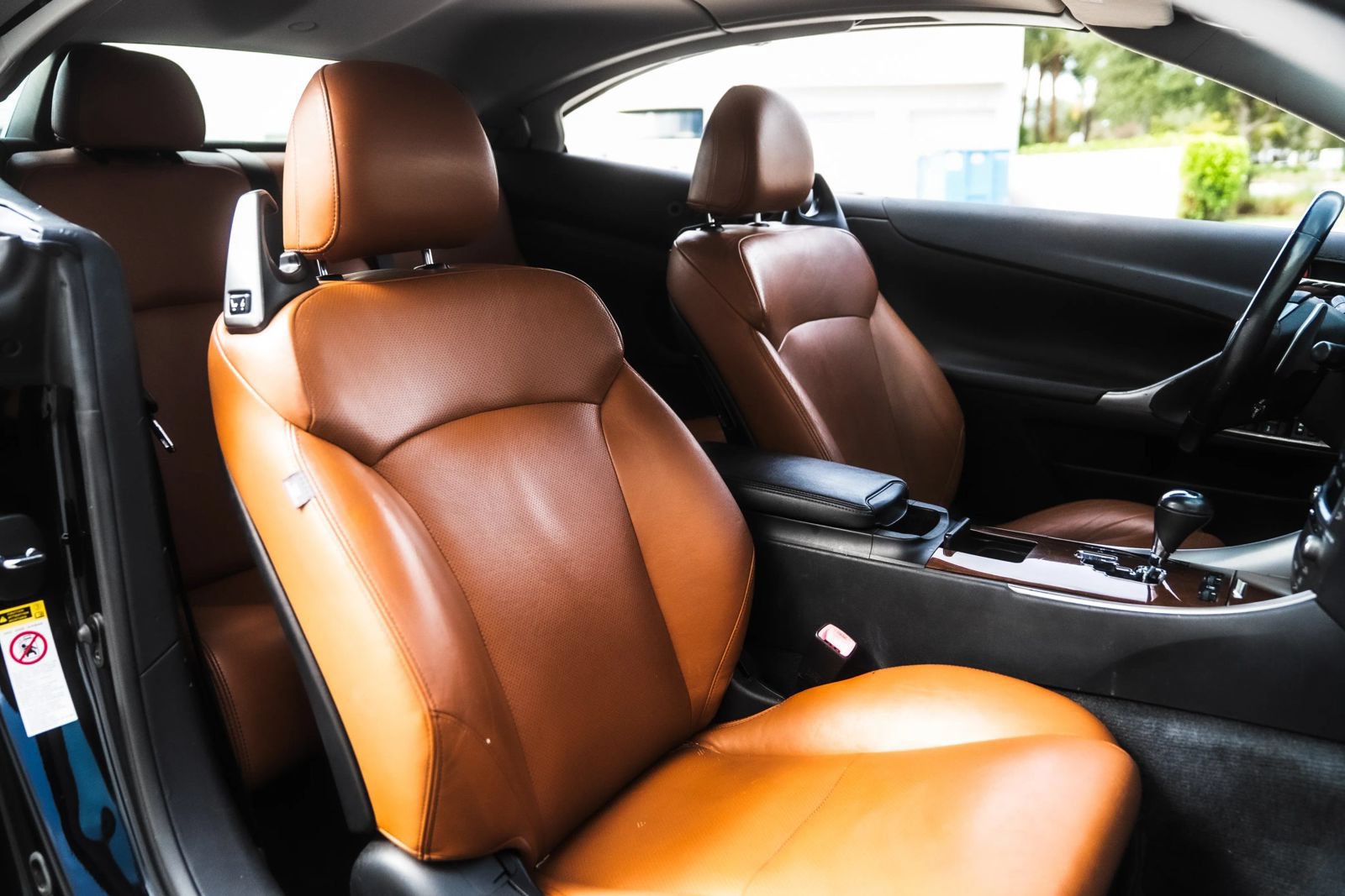 Used 2011 Lexus IS 250C w/ Luxury Pkg RWD image 22