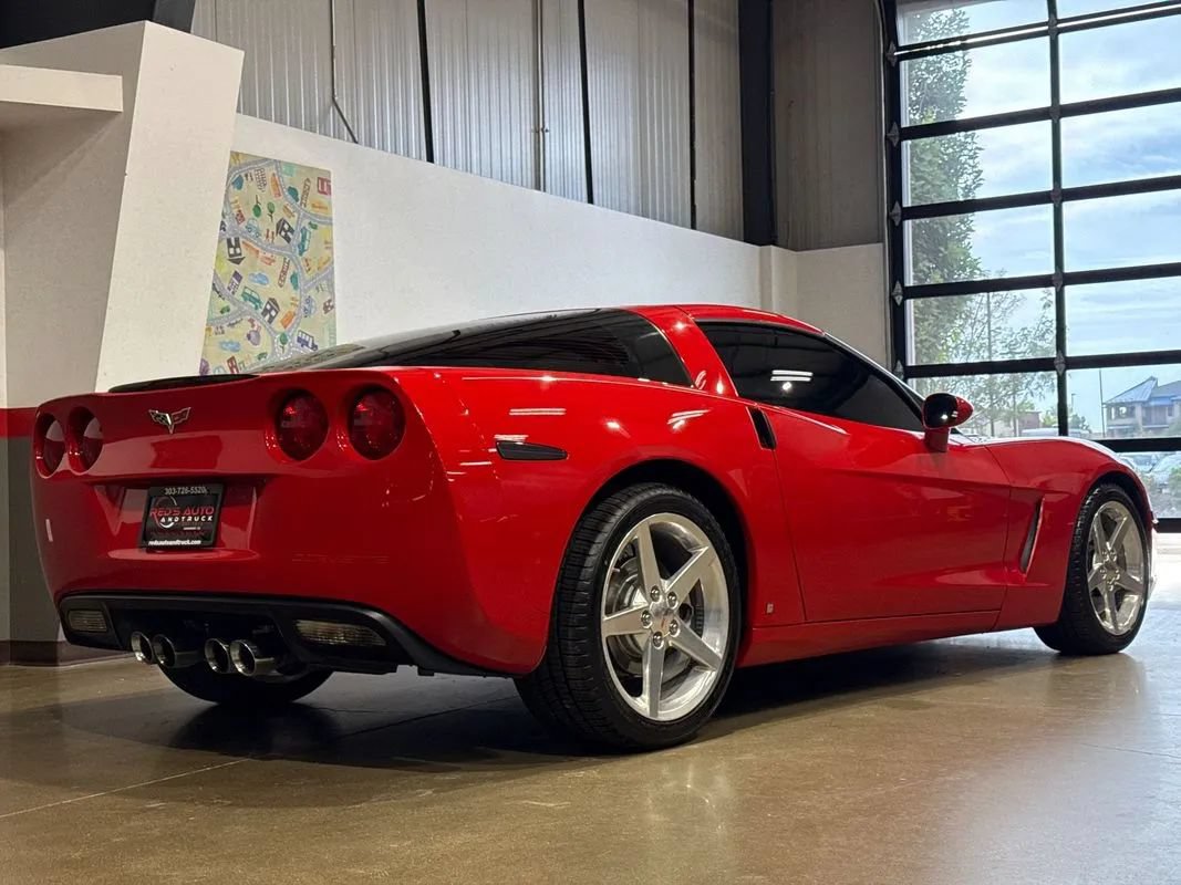 Used 2008 Chevrolet Corvette Coupe w/ Preferred Equipment Group RWD image 41