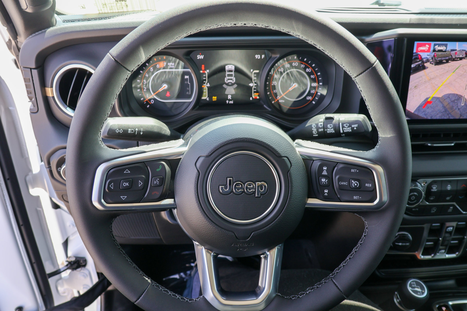 New 2026 Jeep Wrangler Unlimited Sahara AWD/4WD image 31