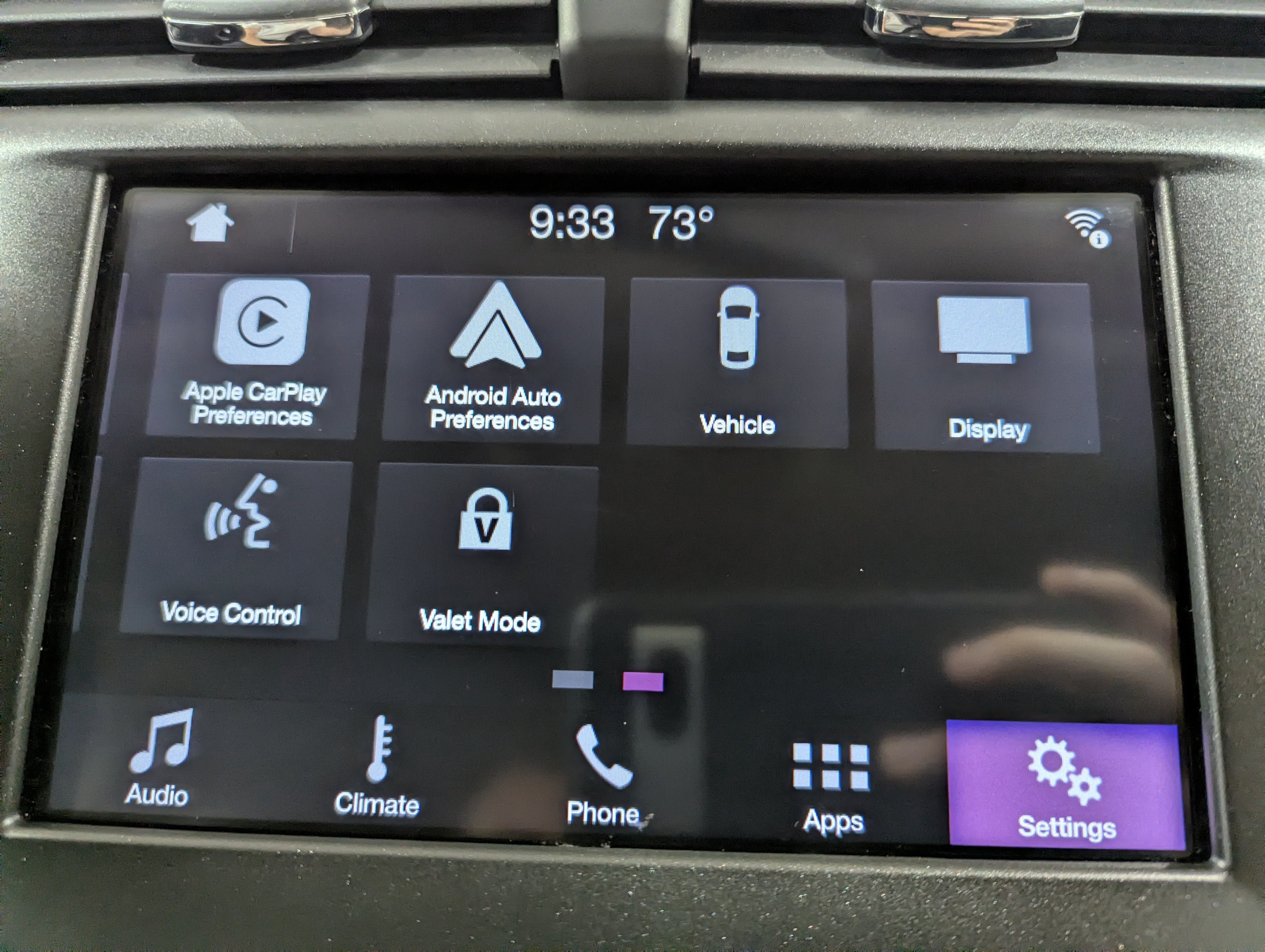 Used 2017 Ford Fusion SE w/ Fusion SE Technology Package FWD image 20