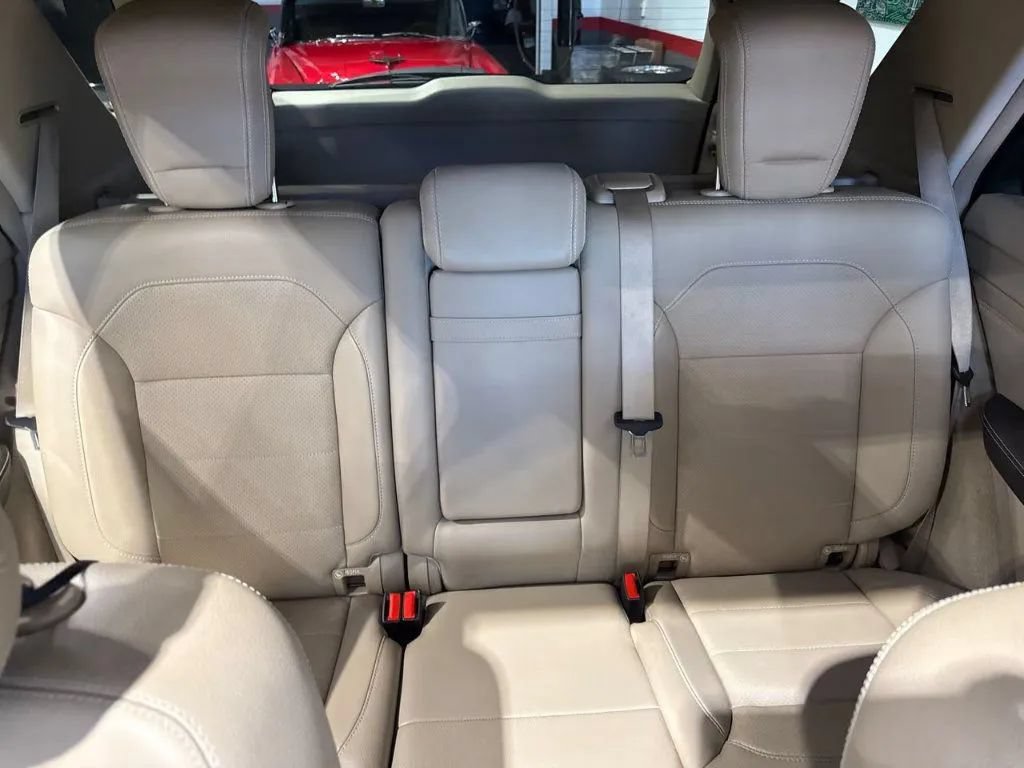 Used 2014 Mercedes-Benz ML 350 BlueTEC 4MATIC image 36
