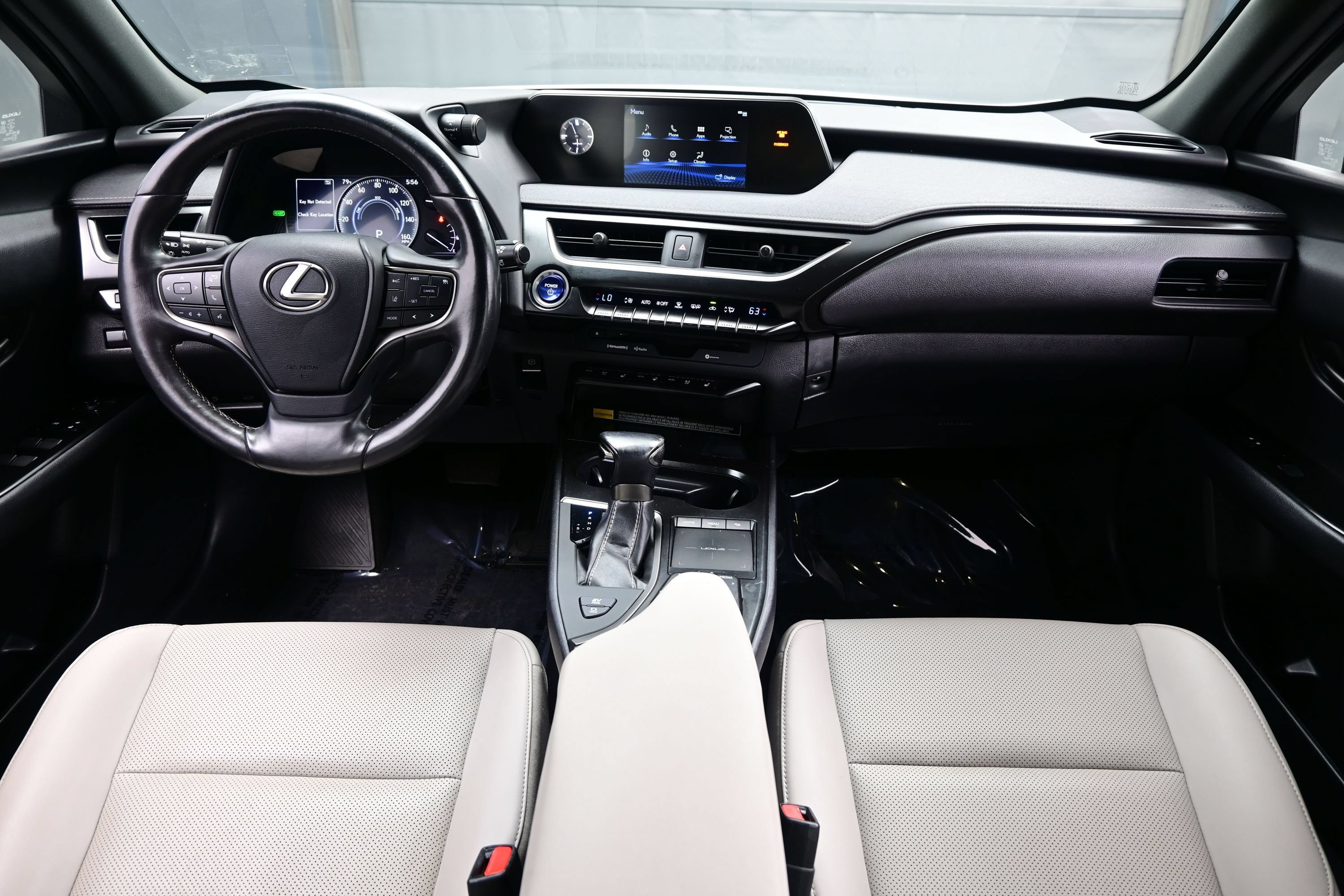Used 2020 Lexus UX 250h w/ Premium Package AWD/4WD image 17