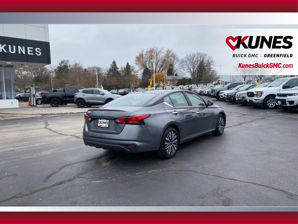 Used 2025 Nissan Altima 2.5 SV image 5