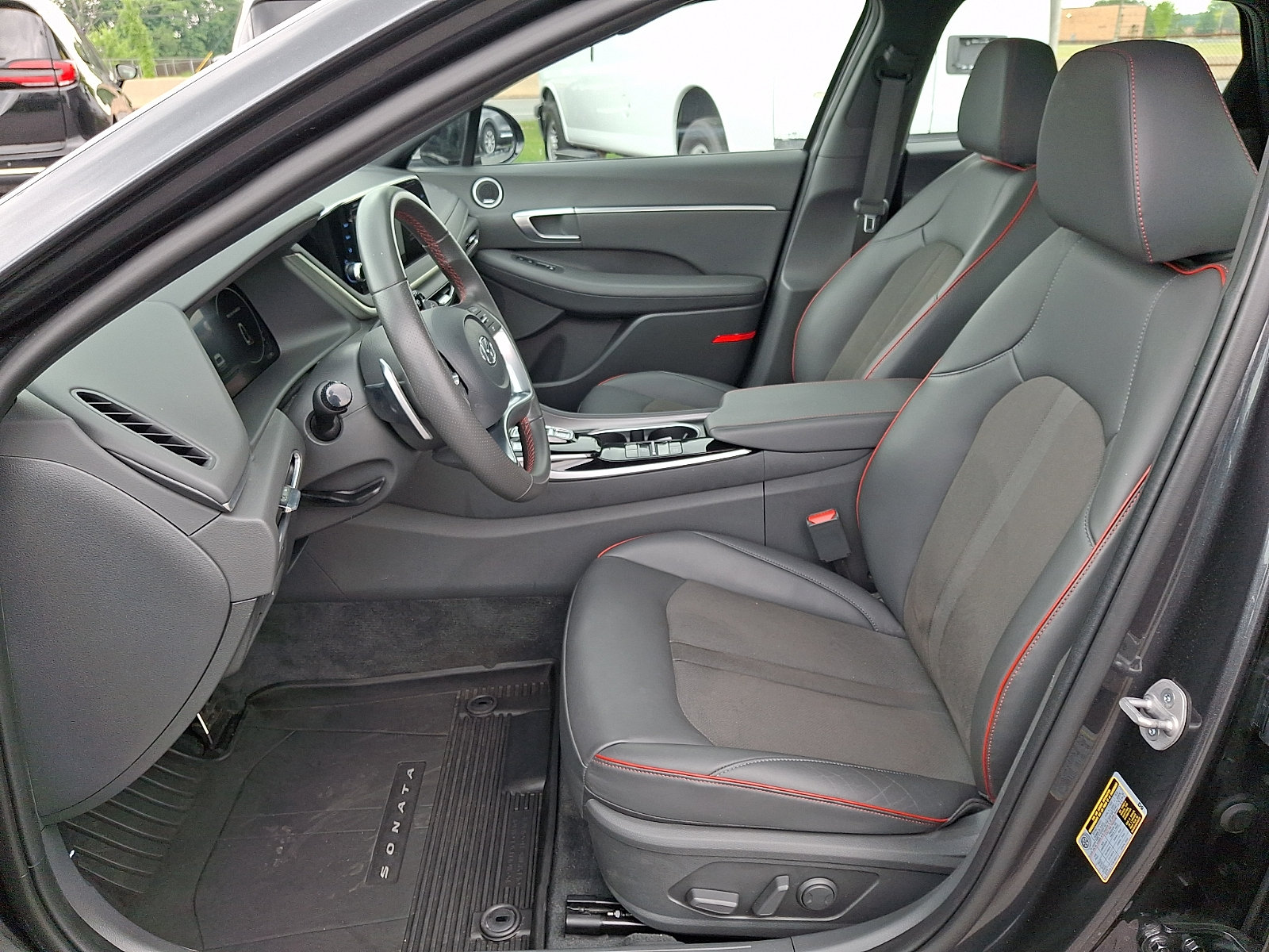 Used 2023 Hyundai Sonata SEL Plus FWD image 13