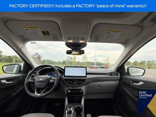Used 2025 Ford Escape Platinum AWD/4WD image 22