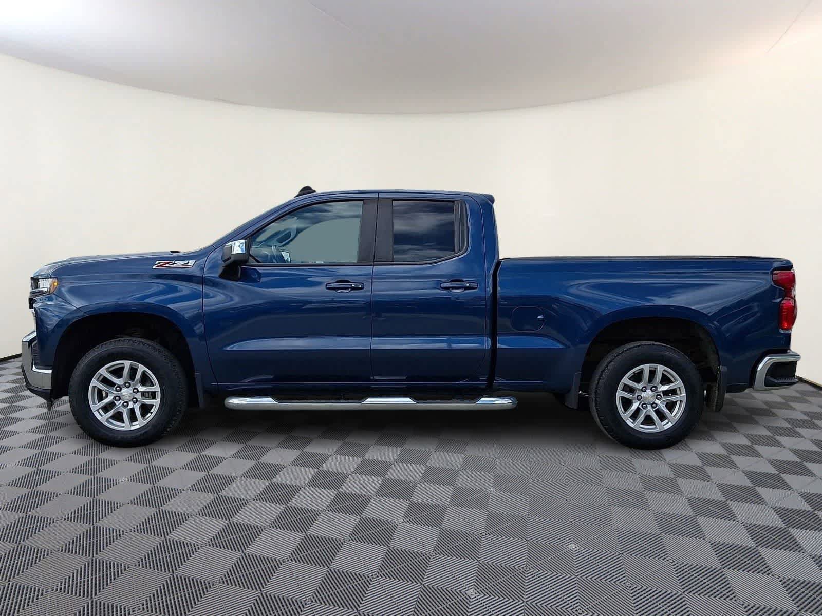 Used 2019 Chevrolet Silverado 1500 LT w/ All-Star Edition AWD/4WD image 8