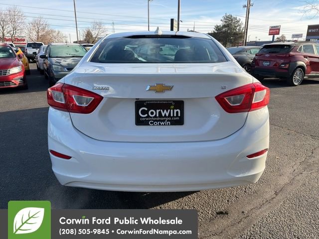 Used 2017 Chevrolet Cruze LT w/ Convenience Package image 6
