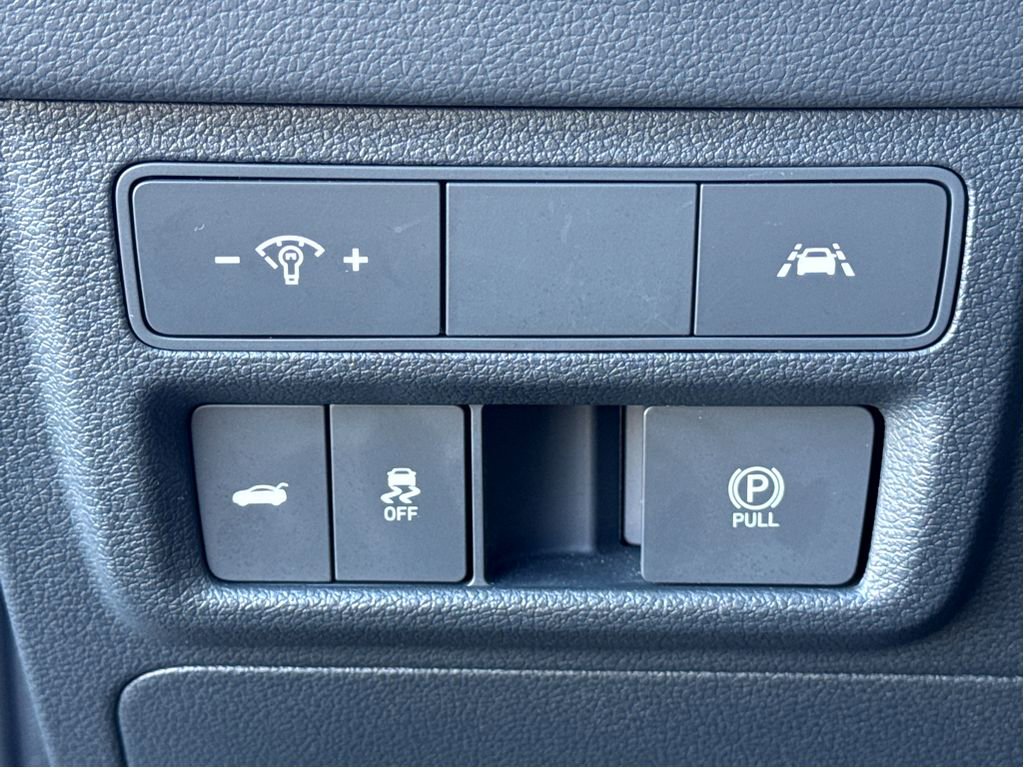 Used 2023 Hyundai Sonata SEL Plus w/ Cargo Package image 12