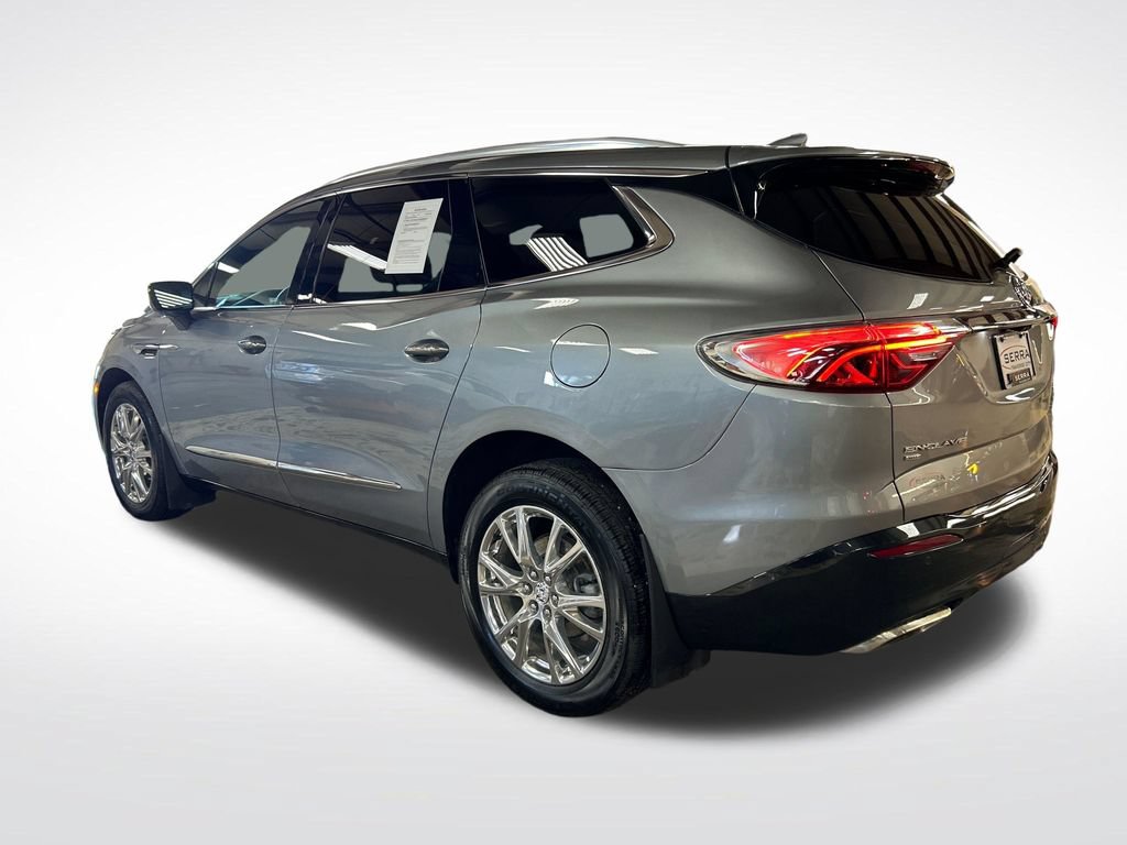 Used 2024 Buick Enclave Premium AWD/4WD image 3