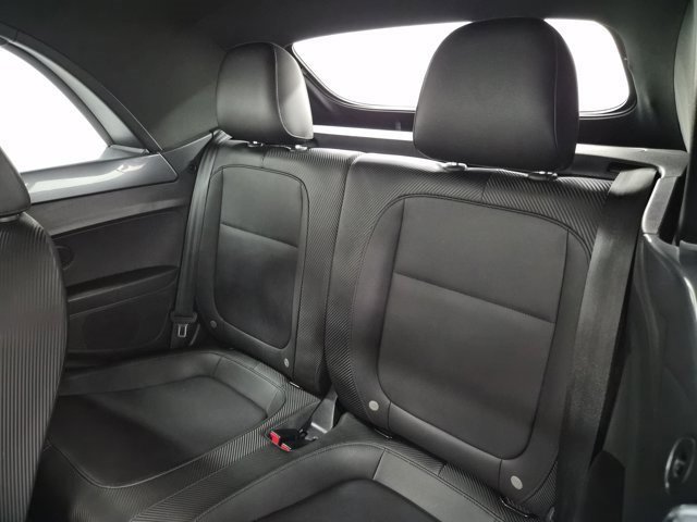 Used 2019 Volkswagen Beetle 2.0T S image 10