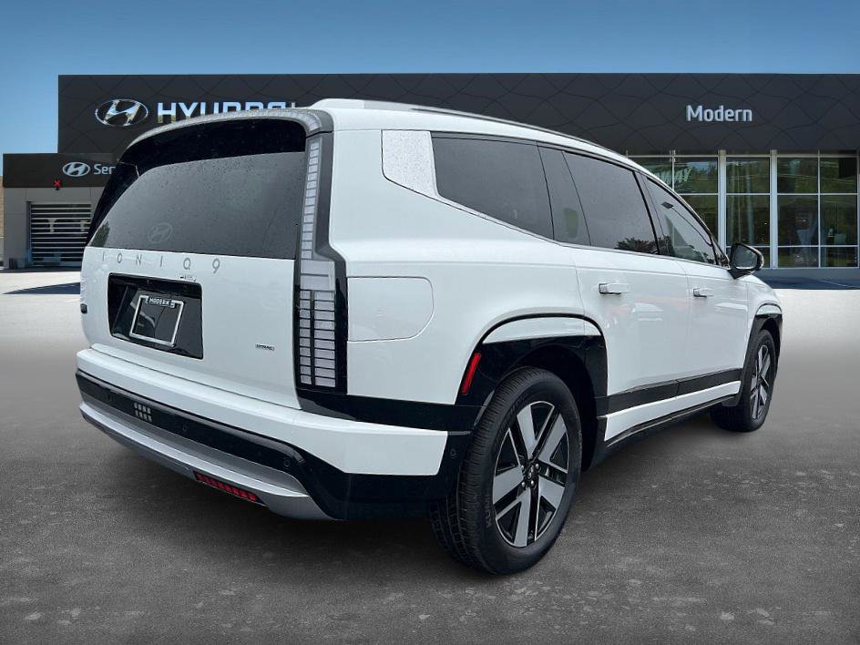 New 2026 Hyundai Ioniq 9 SEL image 3