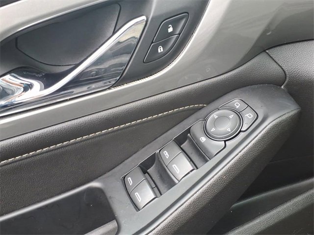 Used 2022 Chevrolet Traverse LT w/ LPO, Floor Liner Package image 22