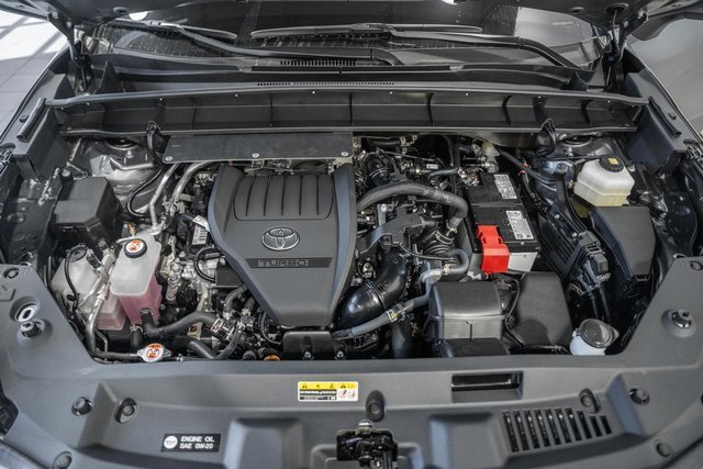 New 2025 Toyota Highlander XLE image 19