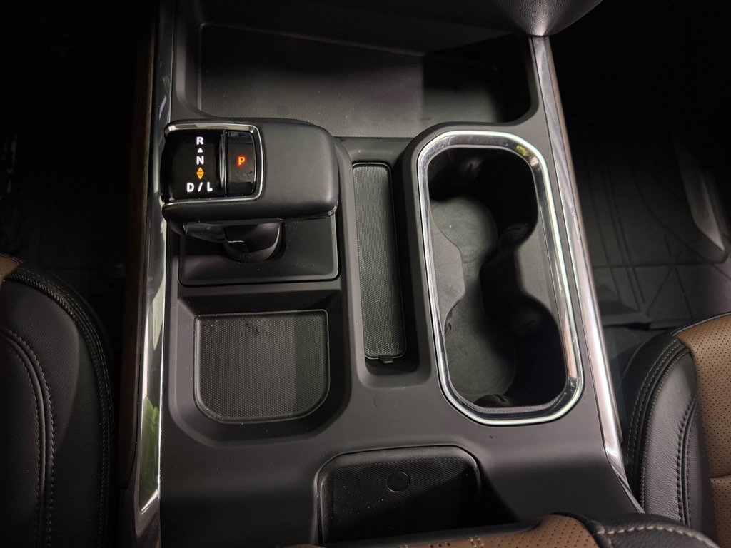 Used 2025 Chevrolet Silverado 1500 High Country image 28