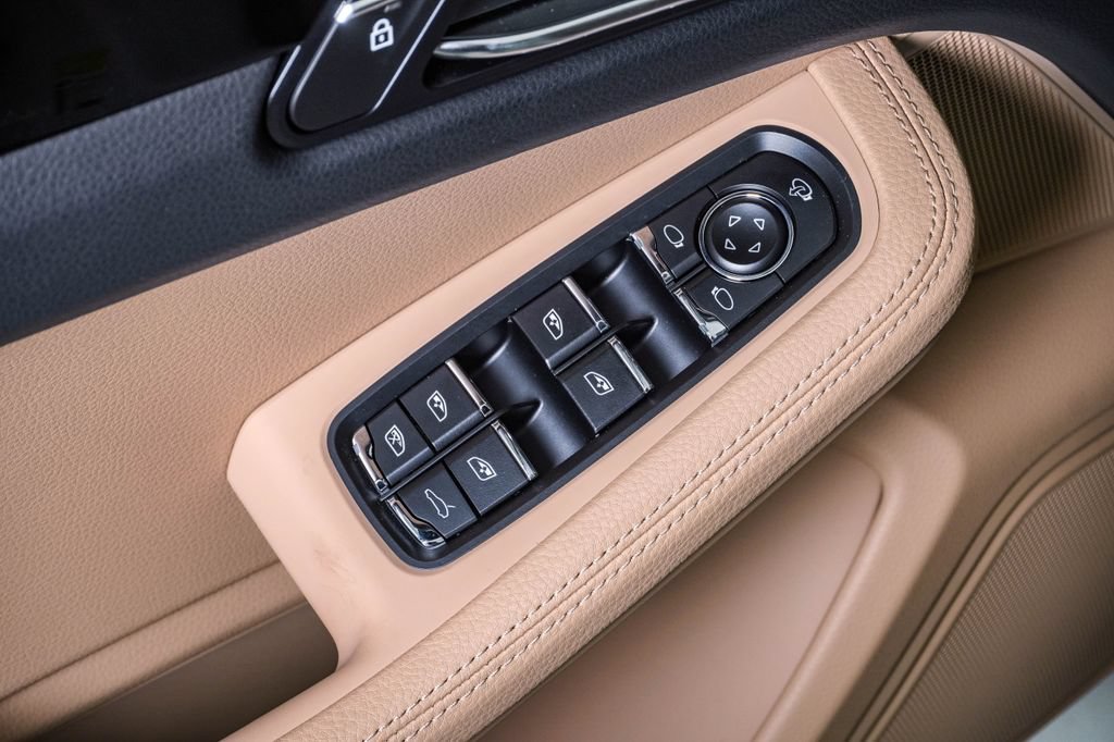 New 2026 Porsche Macan S AWD/4WD image 26