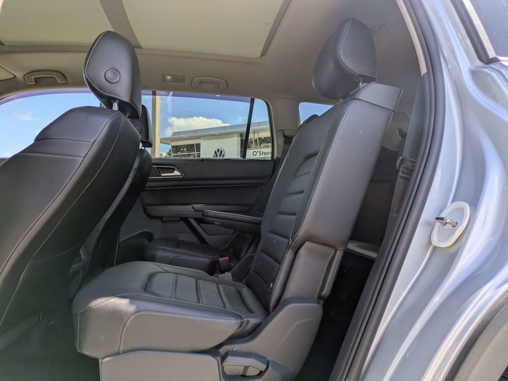 Used 2019 Volkswagen Atlas SEL Premium AWD/4WD image 16