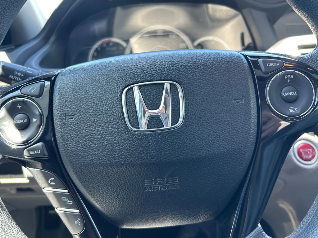 Used 2017 Honda Accord EX image 32