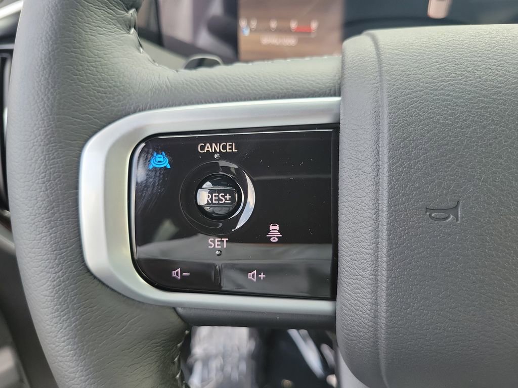 New 2026 Nissan Armada SL w/ Captain's Chari Seat Package image 5