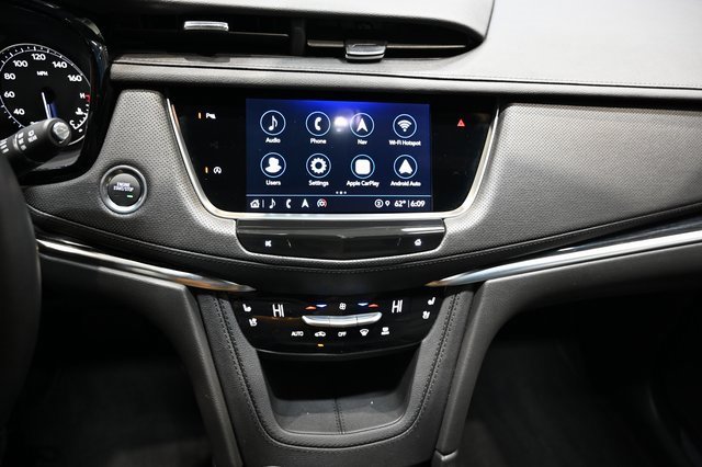 Used 2025 Cadillac XT5 Premium Luxury image 14