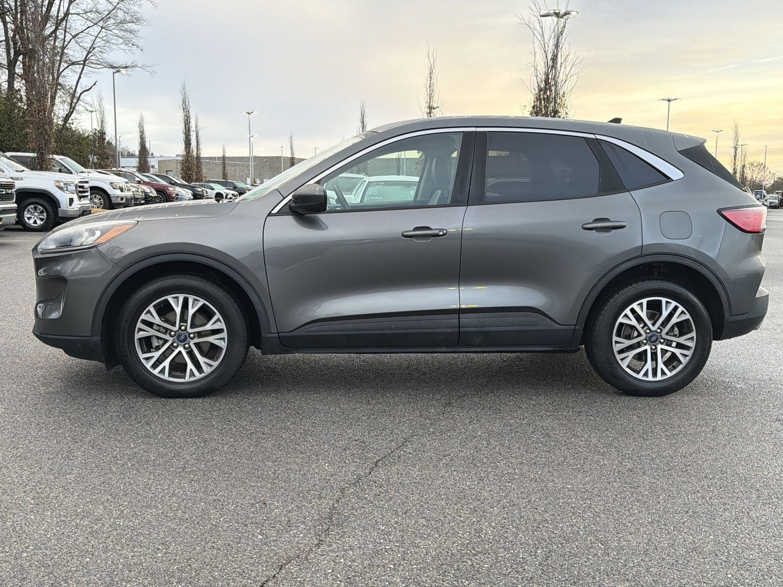Used 2022 Ford Escape SEL AWD/4WD image 6