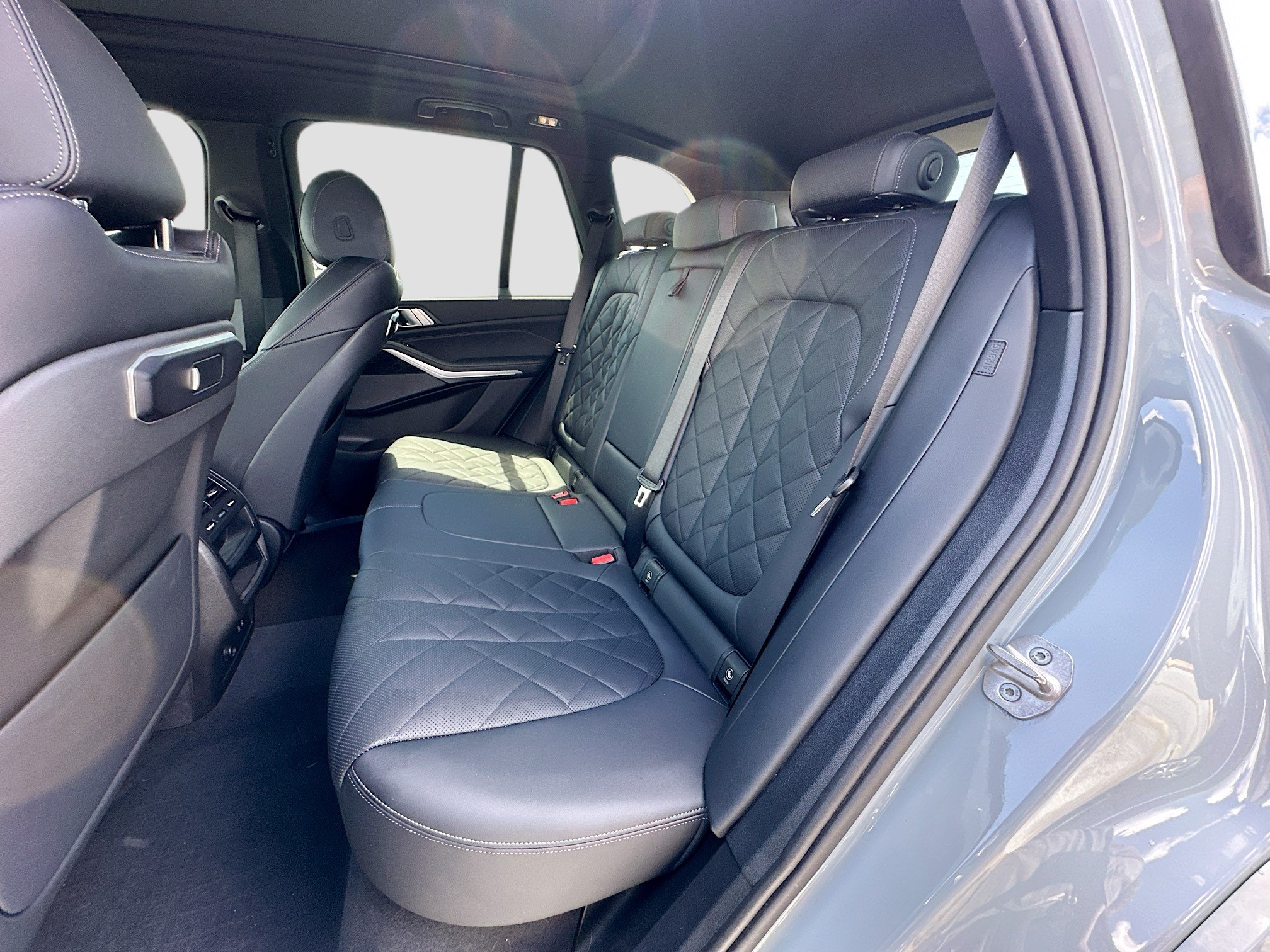 Certified 2024 BMW X5 sDrive40i w/ M Sport Package RWD image 26