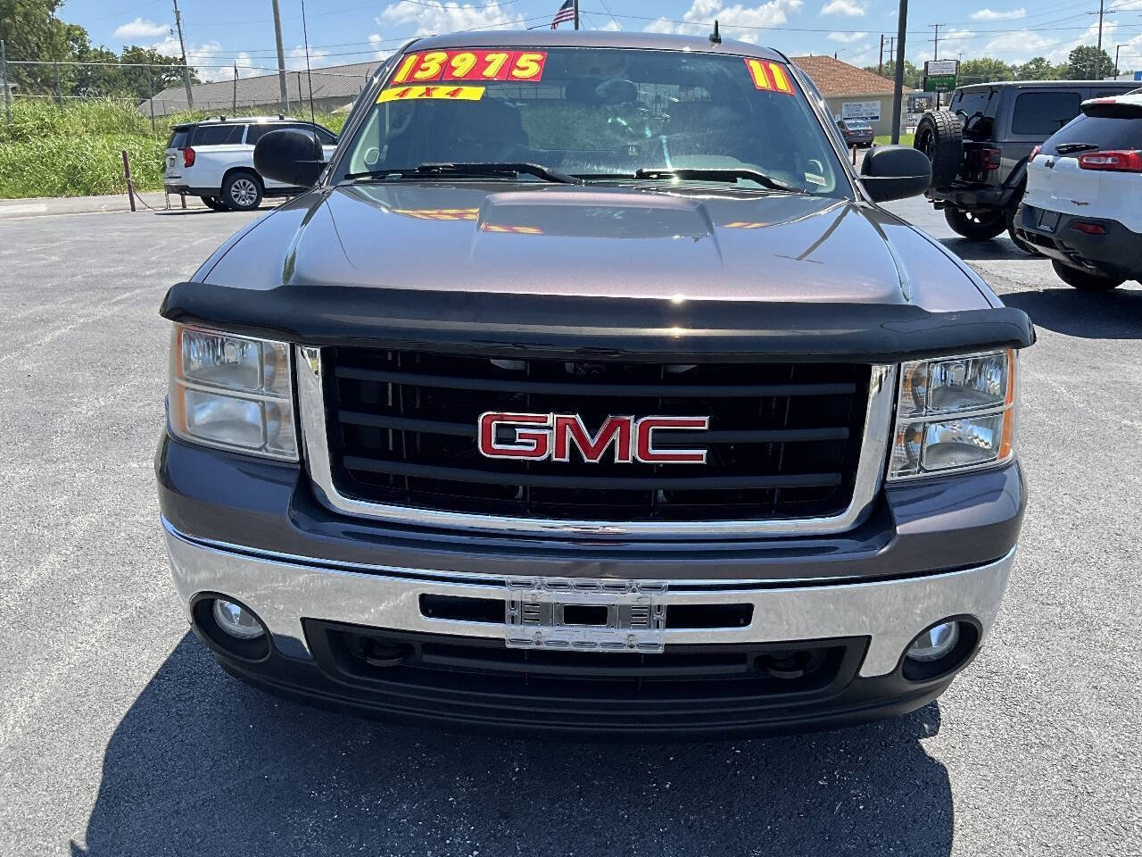 Used 2011 GMC Sierra 1500 SLE w/ Power Tech Package AWD/4WD image 7