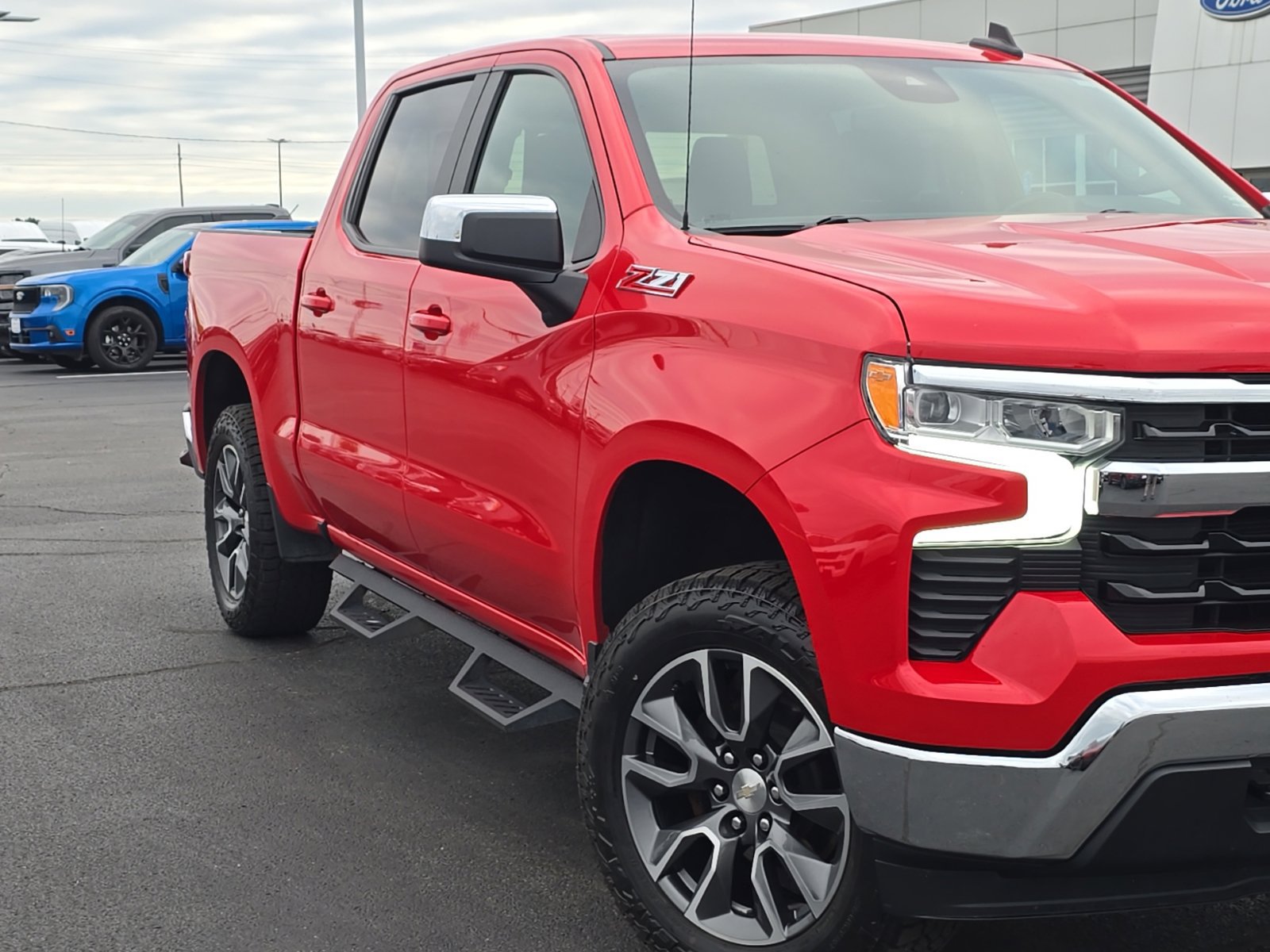 Used 2022 Chevrolet Silverado 1500 LT AWD/4WD image 66
