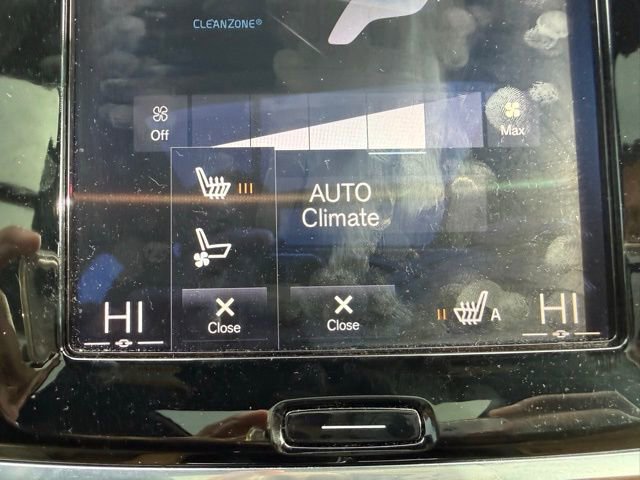 Used 2018 Volvo S90 T6 Inscription w/ Convenience Package image 11