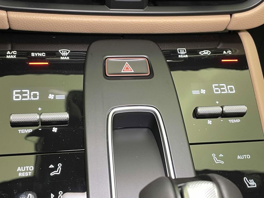 New 2026 Porsche Macan AWD/4WD image 33