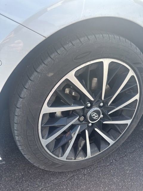 Used 2021 Hyundai Sonata Limited image 9