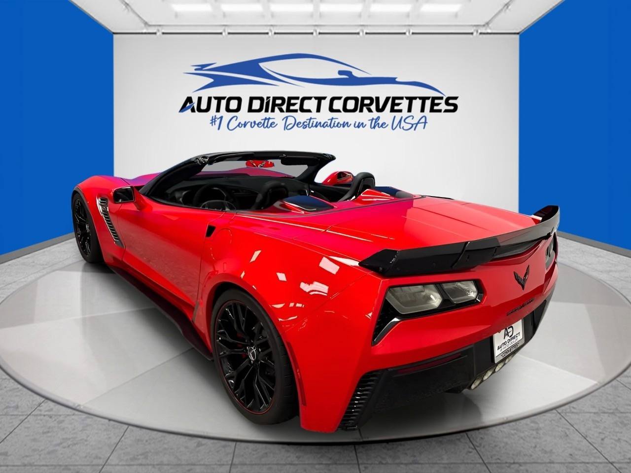 Used 2015 Chevrolet Corvette Z06 w/ 3LZ Preferred Equipment Group RWD image 13