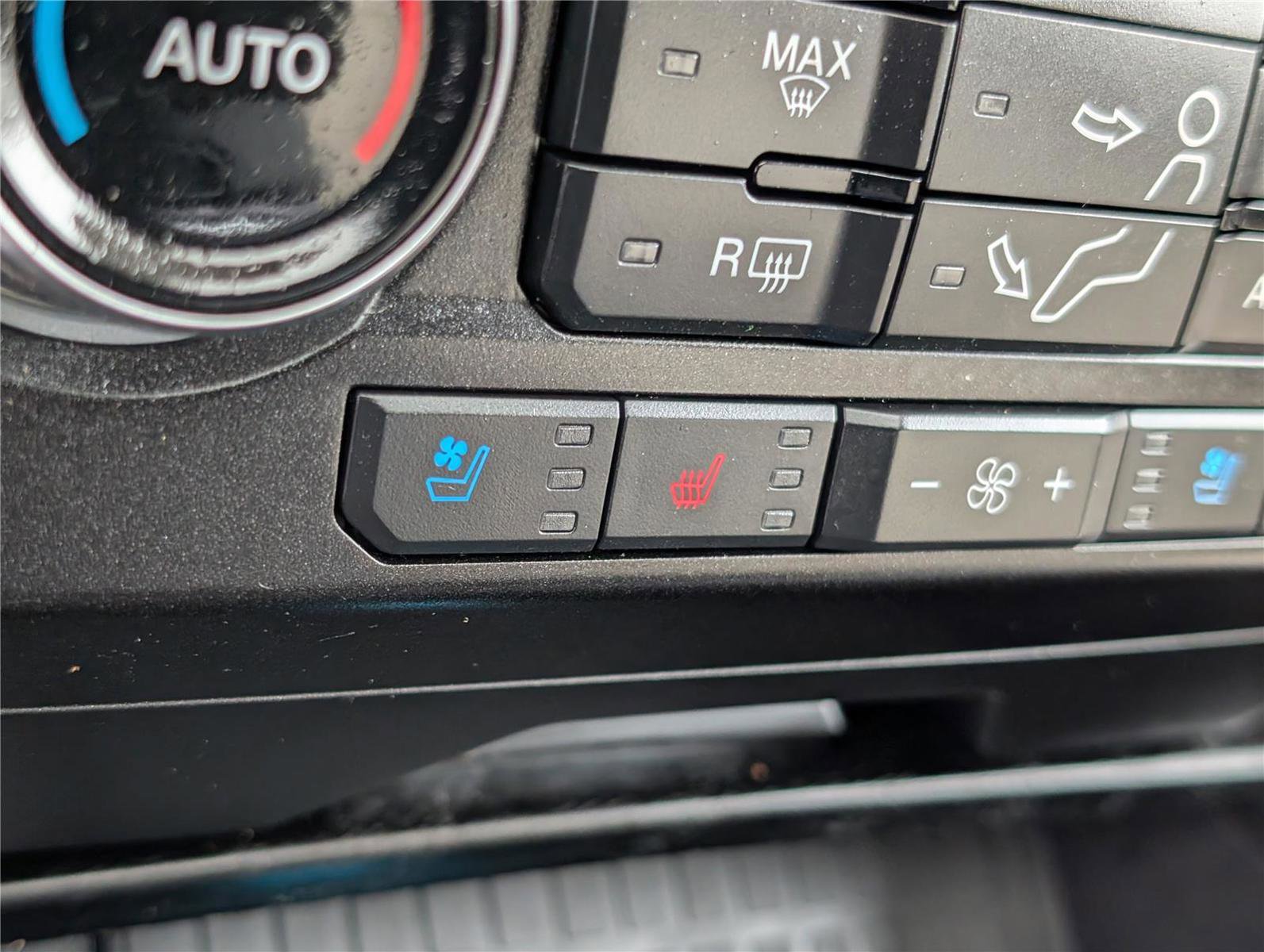 Used 2021 Ford F250 Limited image 31