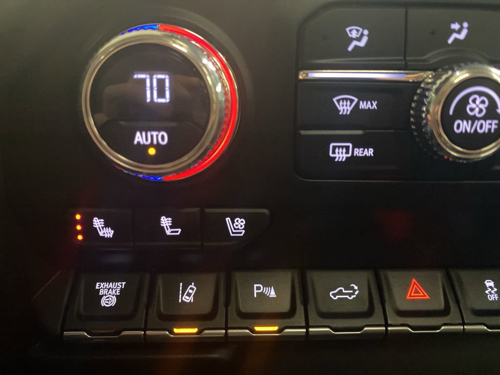 Used 2023 GMC Sierra 2500 Denali w/ Denali Ultimate Package image 27