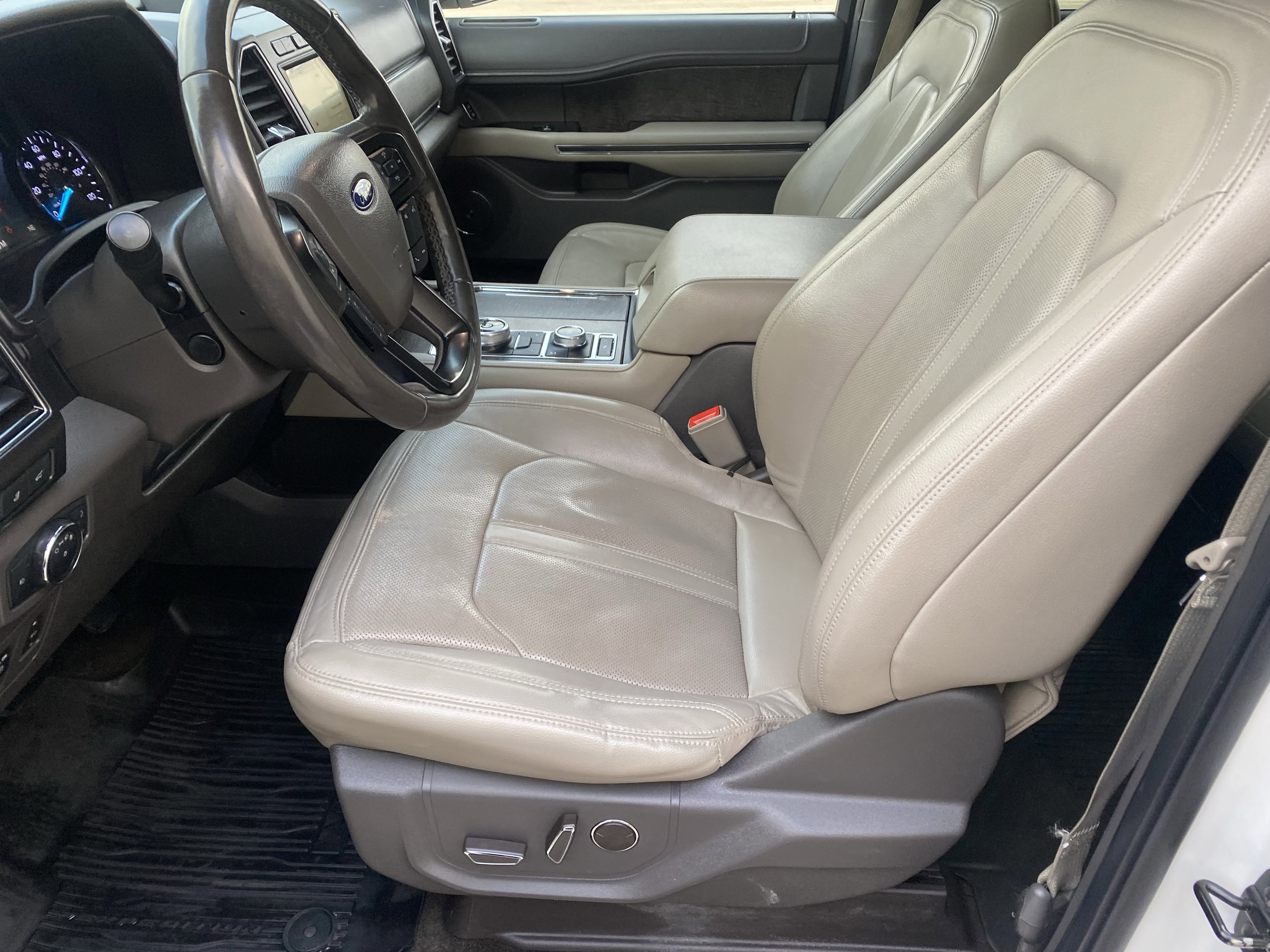 Used 2018 Ford Expedition Limited w/ Driver Assistance Package image 17