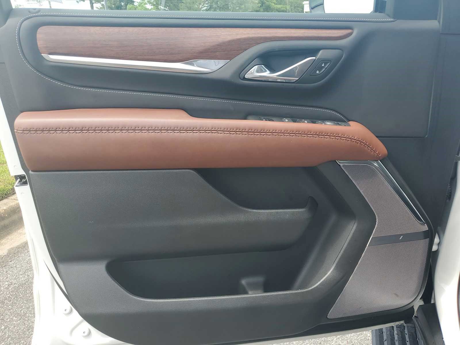 Certified 2024 GMC Yukon Denali Ultimate image 16
