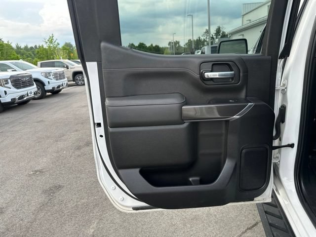 Used 2022 GMC Sierra 1500 AT4 w/ AT4 Premium Package AWD/4WD image 16
