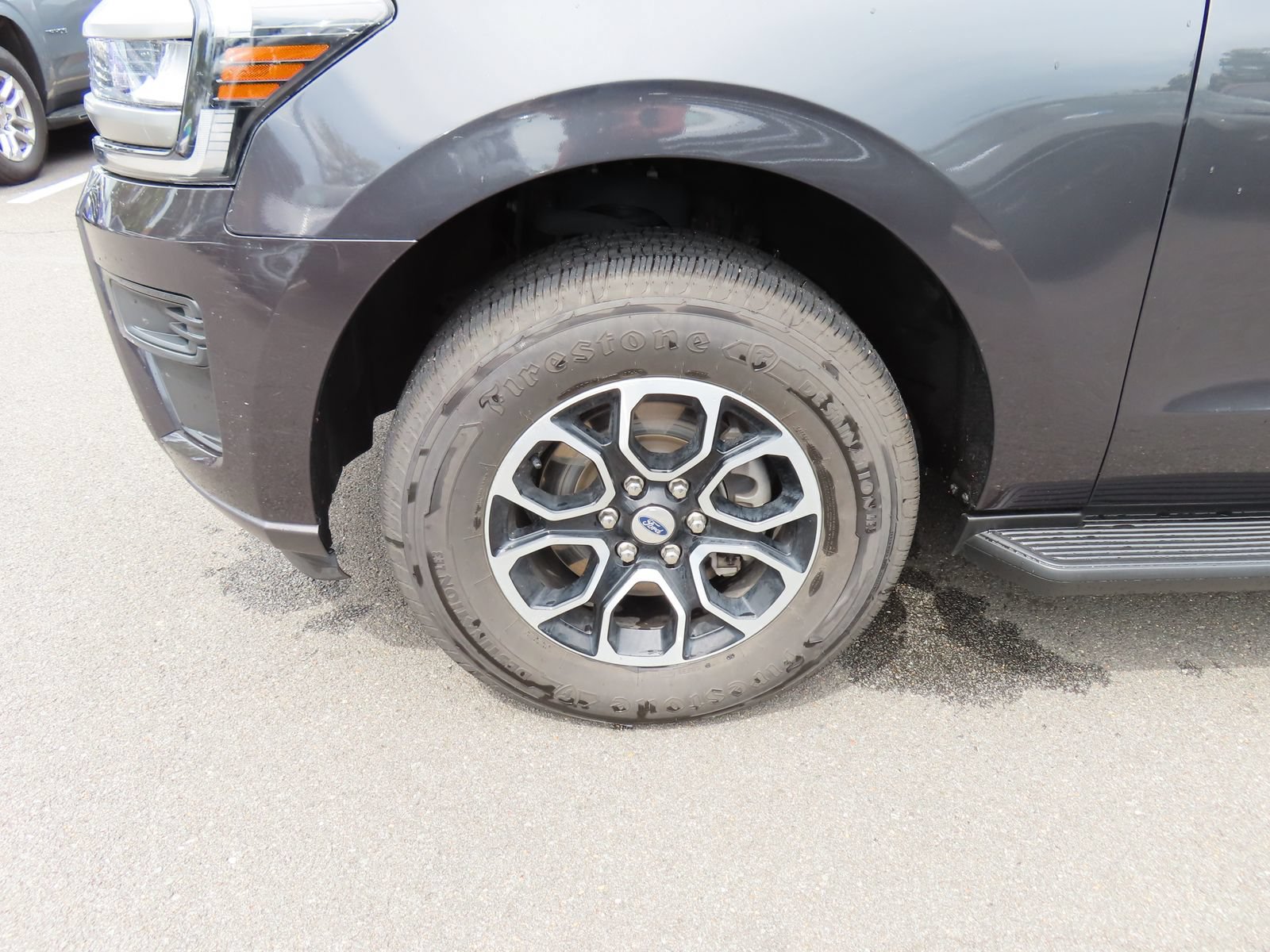 Used 2024 Ford Expedition Max XLT AWD/4WD image 10