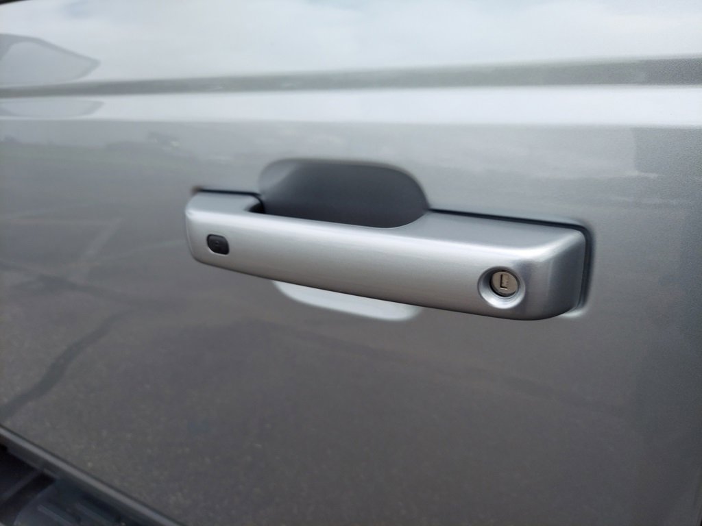 Used 2023 Ford Bronco Outer Banks image 5