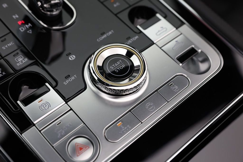Used 2025 Bentley Continental GTC image 33